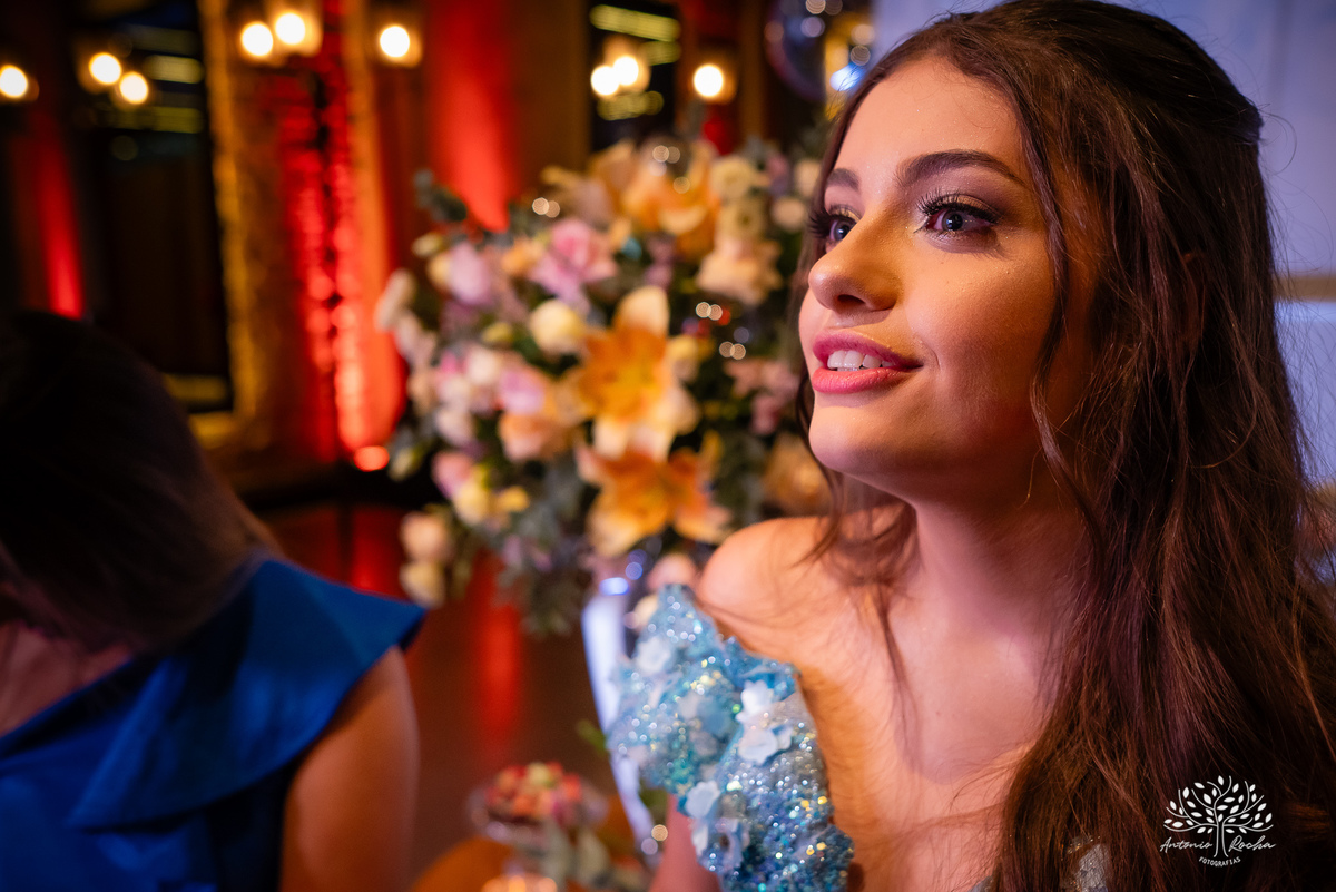 Noite especial – Analu – decoração impecável – debutante -talento -guitarrista – banda – surpresas 15 anos – dança pai – balada – balada -  pista-de-dança - memórias -  Antonio Rocha Fotografias – Engenho Eventos - Pelotas