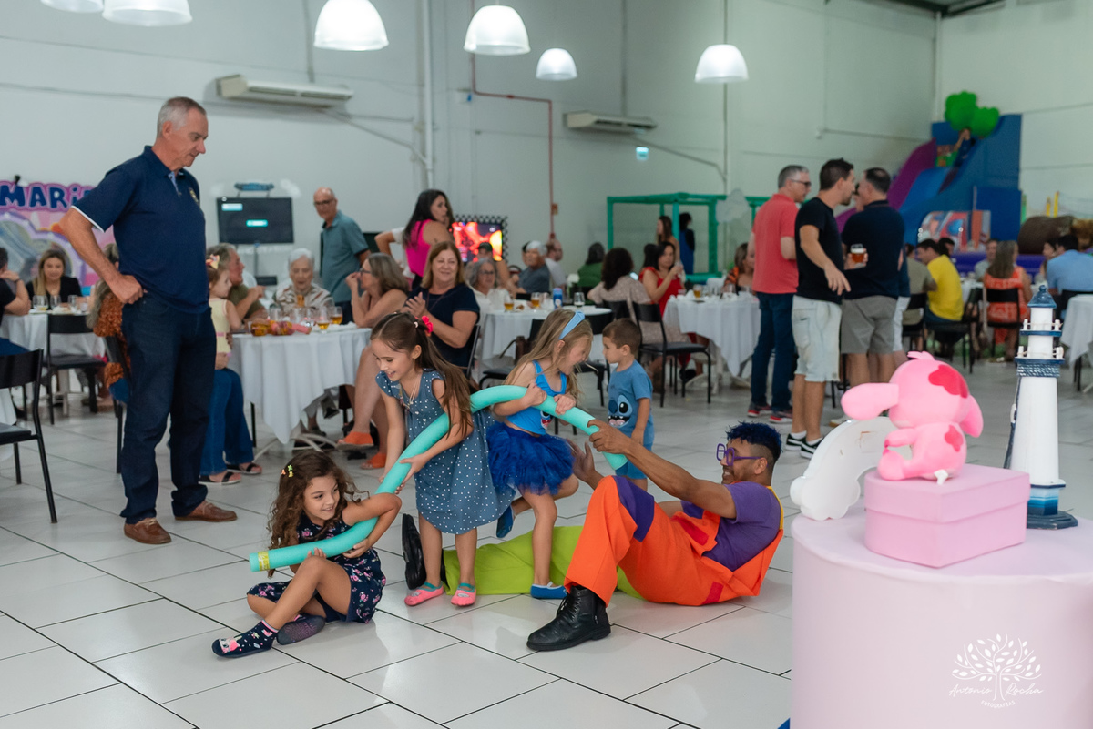 aniversário duplo - Sofia - Pedro - festa - tema Stitch - diversão - crianças - roxito -  fotografia - Cliff Kids - Antonio Rocha Fotografias - Pelotas - Tombo legal - festa no salão