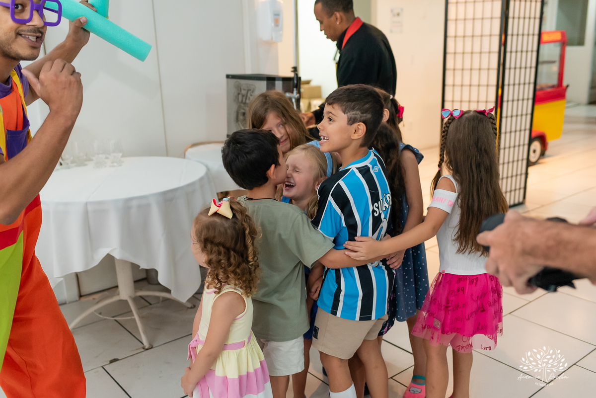 aniversário duplo - Sofia - Pedro - festa - tema Stitch - diversão - crianças - roxito -  fotografia - Cliff Kids - Antonio Rocha Fotografias - Pelotas - Tombo legal - festa no salão