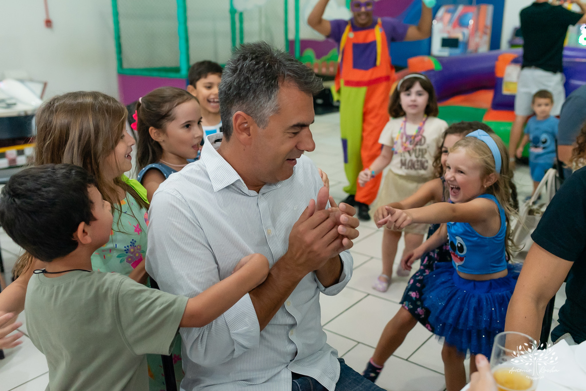 aniversário duplo - Sofia - Pedro - festa - tema Stitch - diversão - crianças - roxito -  fotografia - Cliff Kids - Antonio Rocha Fotografias - Pelotas - Tombo legal - festa no salão