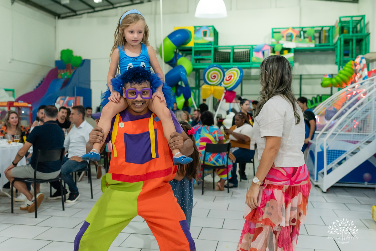 aniversário duplo - Sofia - Pedro - festa - tema Stitch - diversão - crianças - roxito -  fotografia - Cliff Kids - Antonio Rocha Fotografias - Pelotas - Tombo legal - festa no salão