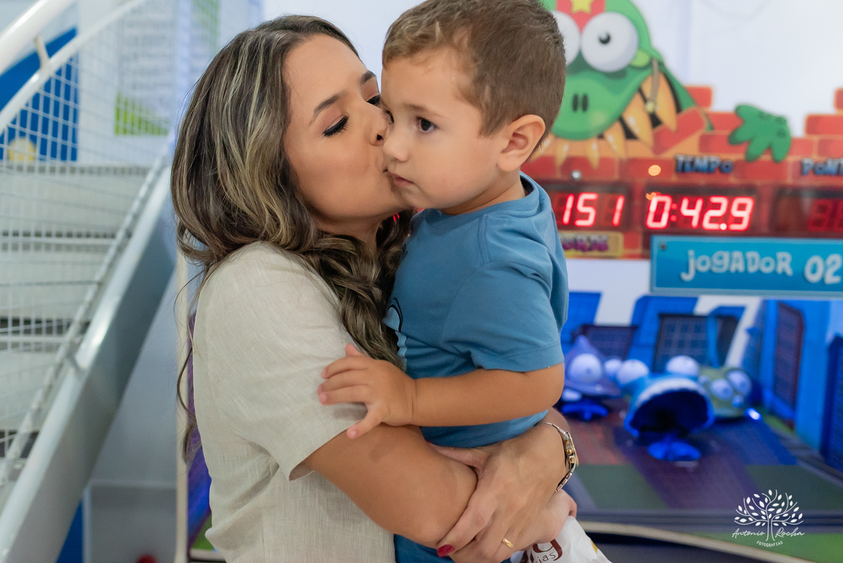 aniversário duplo - Sofia - Pedro - festa - tema Stitch - diversão - crianças - roxito -  fotografia - Cliff Kids - Antonio Rocha Fotografias - Pelotas - Tombo legal - festa no salão