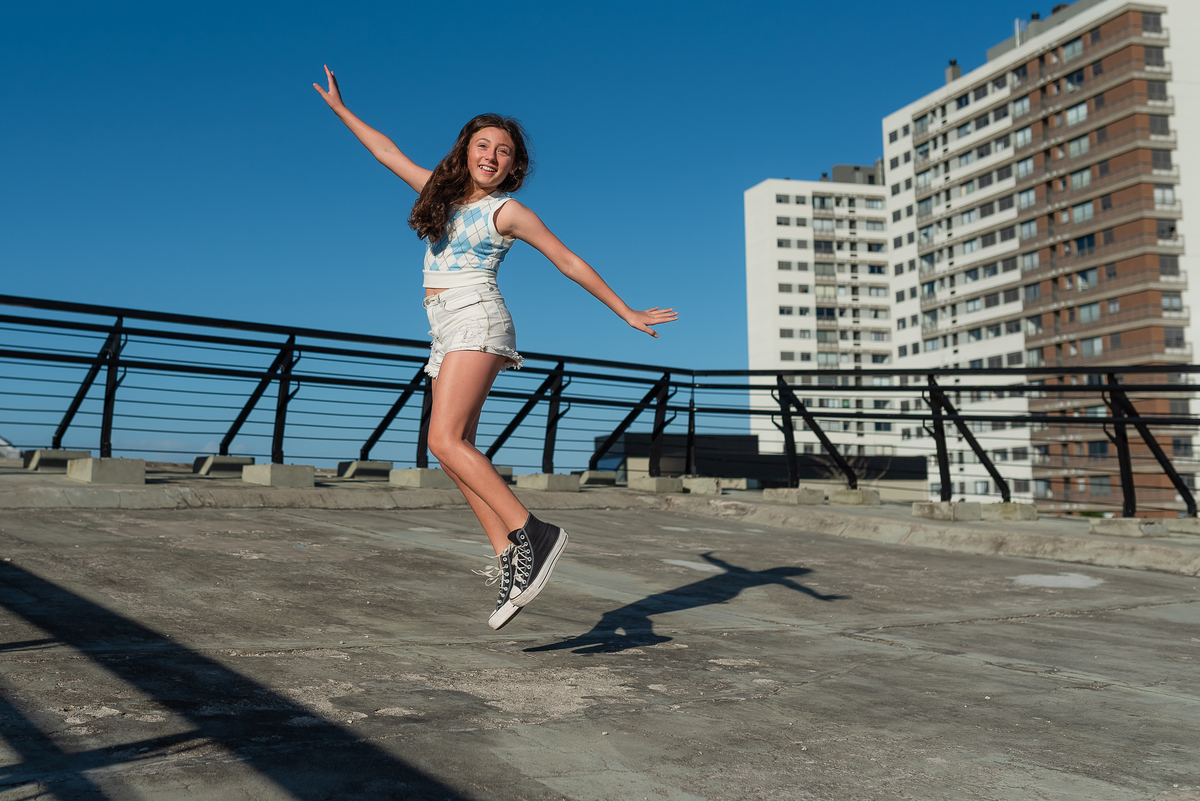 Luiza-11 anos-dançar-família-olhos vibrantes-energia-tímida-parceria-vibração-alegria-diversão-cliques incríveis-bastidores-Parque UNA-confiança-carinho-memórias-lembranças-único-celebrada-vida-emoção-Pelotas-Antonio Rocha Fotografias