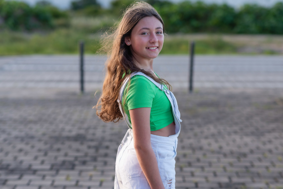 Luiza-11 anos-dançar-família-olhos vibrantes-energia-tímida-parceria-vibração-alegria-diversão-cliques incríveis-bastidores-Parque UNA-confiança-carinho-memórias-lembranças-único-celebrada-vida-emoção-Pelotas-Antonio Rocha Fotografias