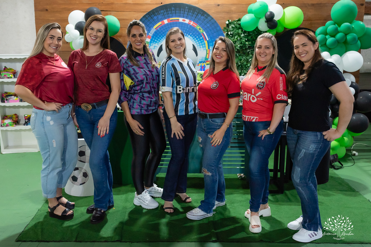 Henrique - Rique - 12 anos - festa infantil - futebol - camisetas times favoritos - brincadeiras - jogo - vínculo afetuoso - família - parabéns - Vini - Vivi -Rafa - campeonatos - cliques – Brincar e Ser feliz – Pelotas - Antonio Rocha Fotografias