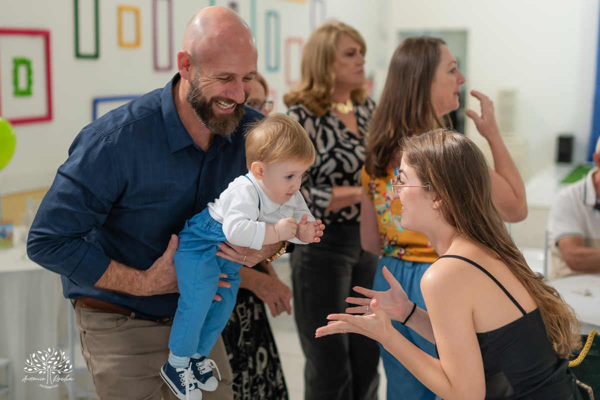 primeiro-aniversário - Luiz-Otávio - menino-sorridente - família - gestação - Elenice - Henrique - espera-ansiosa - festa - amigos - familiares - abraços - brincadeiras - pequenos – Pelotas - dia-especial - carinho - Antonio-Rocha-Fotografias