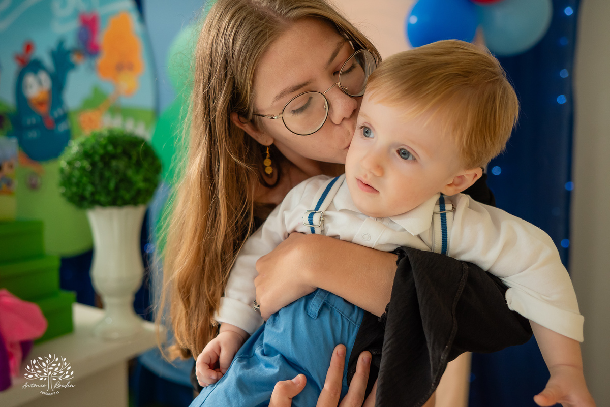 primeiro-aniversário - Luiz-Otávio - menino-sorridente - família - gestação - Elenice - Henrique - espera-ansiosa - festa - amigos - familiares - abraços - brincadeiras - pequenos – Pelotas - dia-especial - carinho - Antonio-Rocha-Fotografias