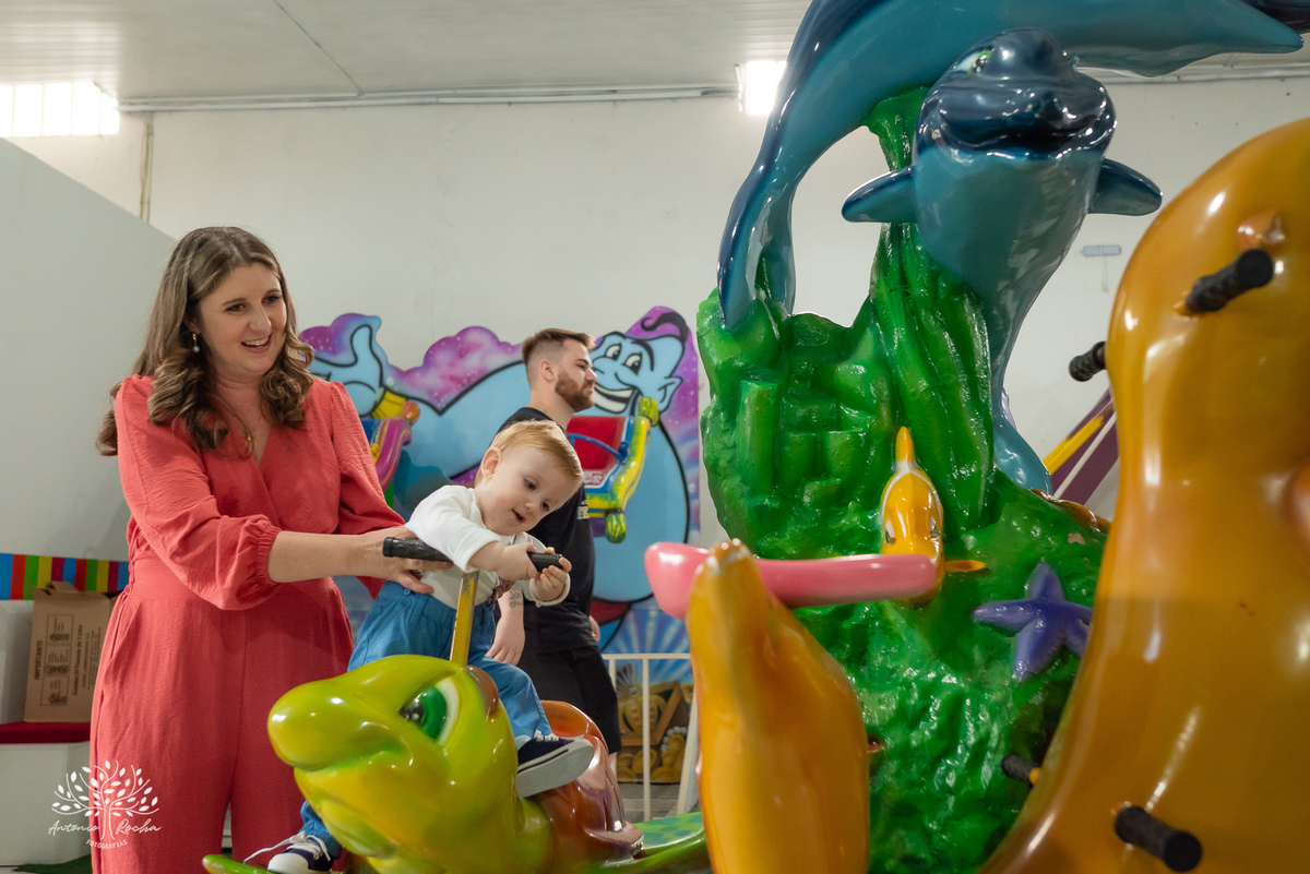 primeiro-aniversário - Luiz-Otávio - menino-sorridente - família - gestação - Elenice - Henrique - espera-ansiosa - festa - amigos - familiares - abraços - brincadeiras - pequenos – Pelotas - dia-especial - carinho - Antonio-Rocha-Fotografias