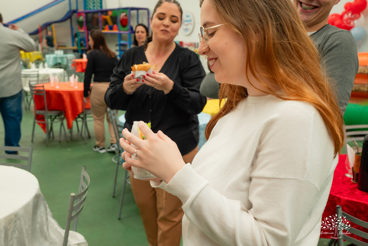 Fotógrafo - Primeiro aninho - Família - Memórias -  Aniversários - Ensaio de gestação - Festa - Diversão - Alegria - Parabéns - Convidados -  Carinho - Confiança - Cliques - Especial - Antonio Rocha Fotografias - Pelotas