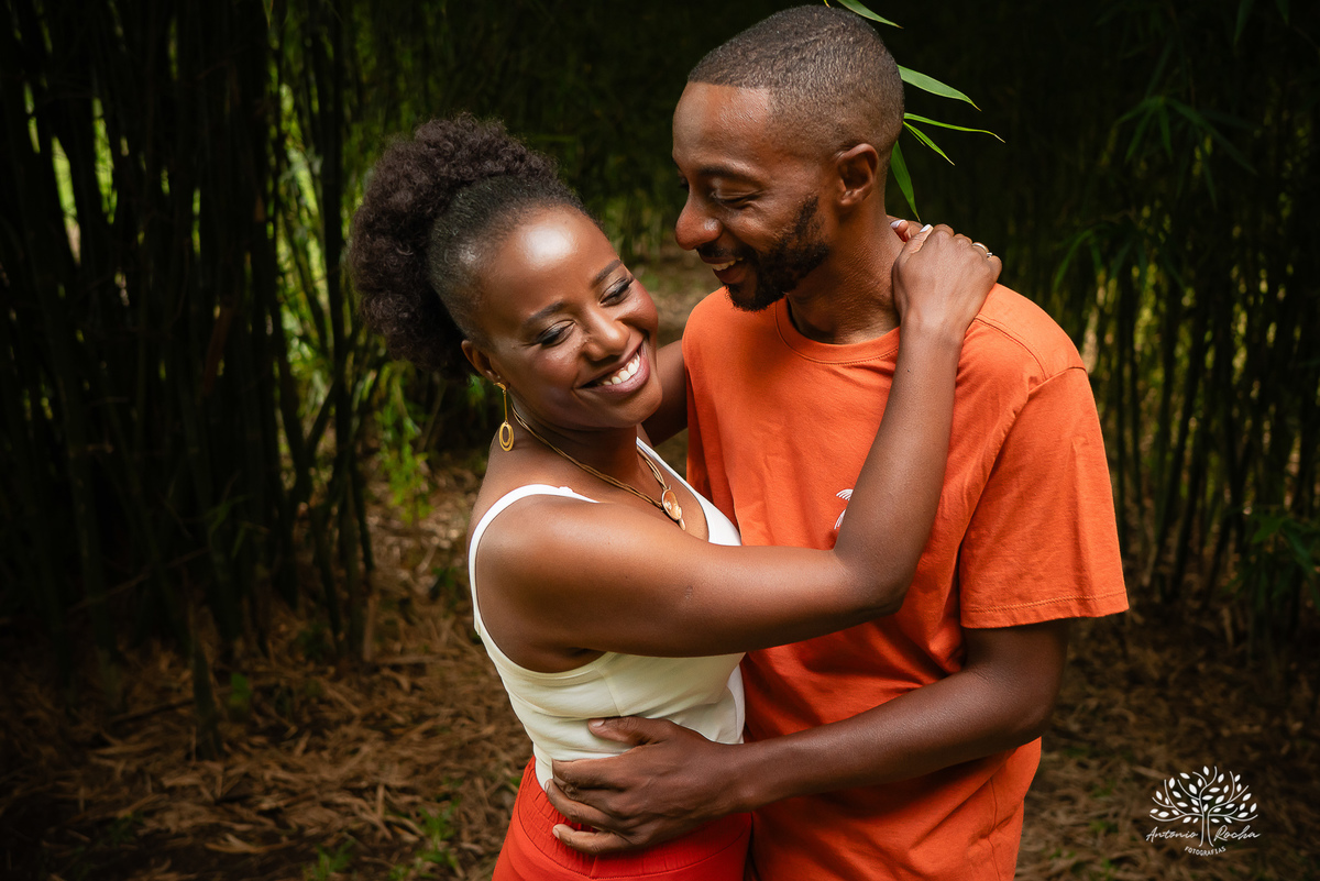 Marcia- Cristiano- amor- ensaio-pré-casamento- conexão- tímidos- espontâneos- genuínos- essência- autêntica- Vinícola-Nardello- vinhedos- paisagem-verde- romance- altar- diversão-memórias- grande-dia- lembranças- fotos- Antonio-Rocha-Fotografias-Pelotas