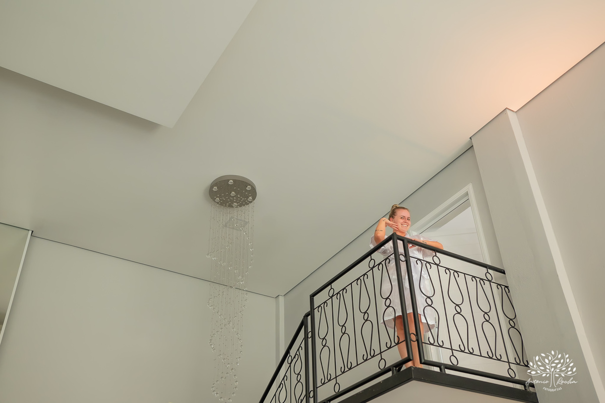 Mayara- Guilherme- Making Of- camarim- Chácara do Amanhecer- Studio Mayer- maquiagem- cabelo- mãe- sogra- madrinhas- daminhas- cinto- convidados- ansiedade- alegria- cerimônia- sim- cliques- emoção- Antonio Rocha Fotografias