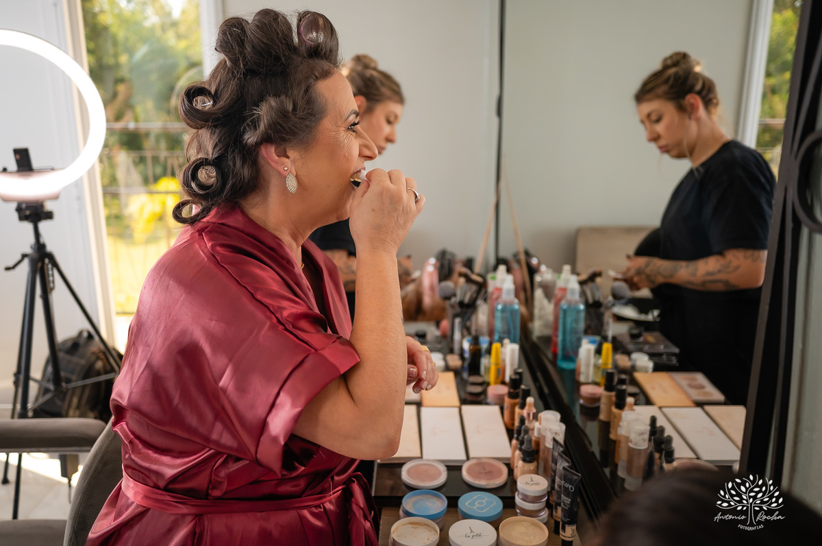 Mayara- Guilherme- Making Of- camarim- Chácara do Amanhecer- Studio Mayer- maquiagem- cabelo- mãe- sogra- madrinhas- daminhas- cinto- convidados- ansiedade- alegria- cerimônia- sim- cliques- emoção- Antonio Rocha Fotografias