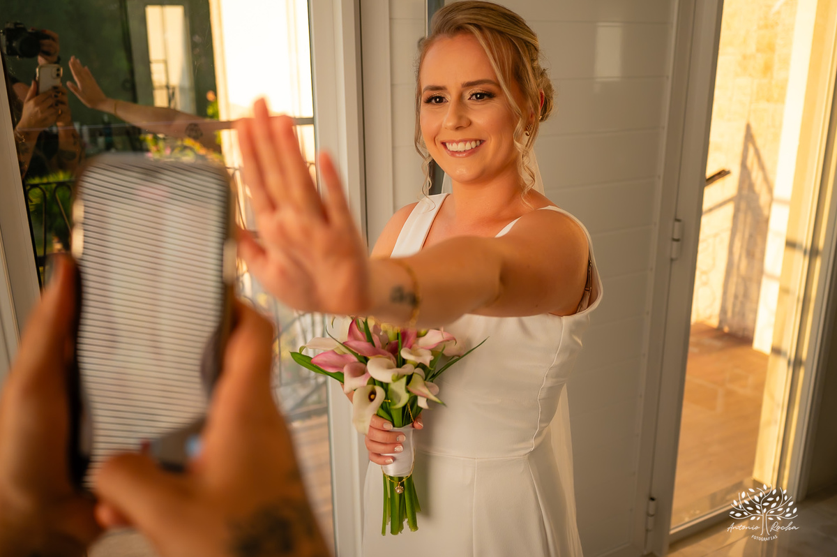 Mayara- Guilherme- Making Of- camarim- Chácara do Amanhecer- Studio Mayer- maquiagem- cabelo- mãe- sogra- madrinhas- daminhas- cinto- convidados- ansiedade- alegria- cerimônia- sim- cliques- emoção- Antonio Rocha Fotografias