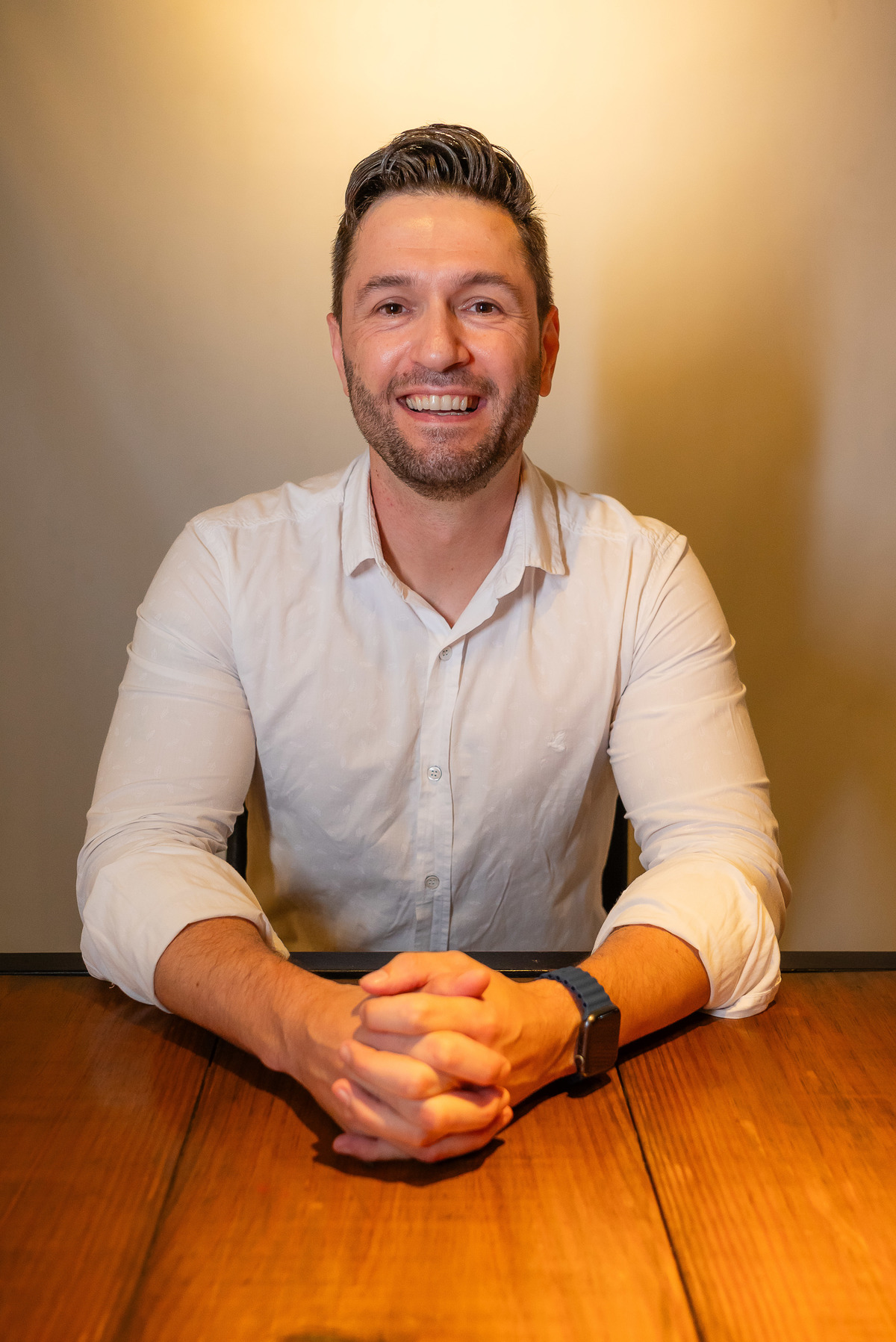 1.	Keberson Bresolin – Filosofia - Arte de viver - Ensaio exclusivo - Essência profissional - Personalidade única - Hub 1005 – coworking - Mente do filósofo – Humanidade - Antonio Rocha Fotografias - Pelotas