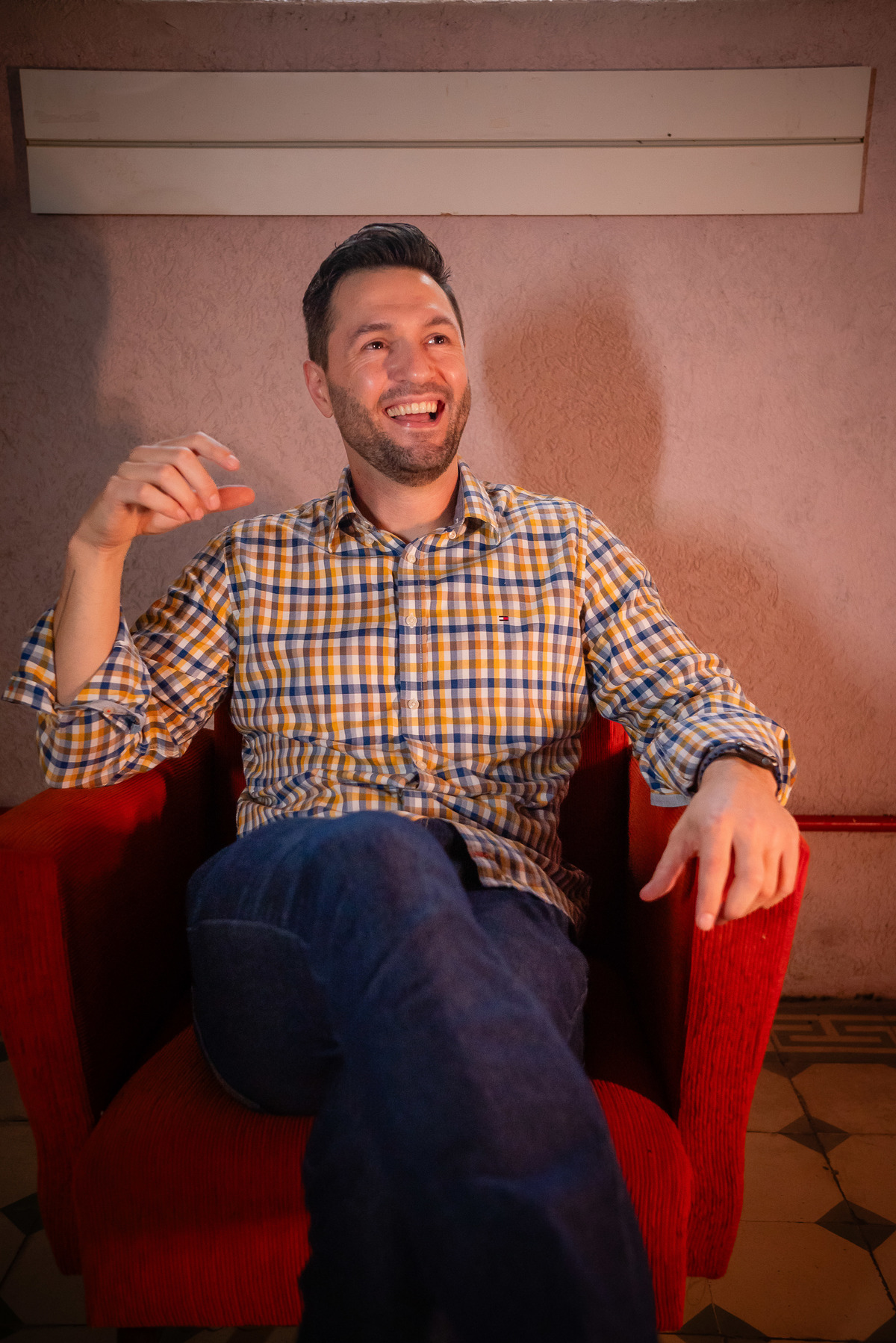 1.	Keberson Bresolin – Filosofia - Arte de viver - Ensaio exclusivo - Essência profissional - Personalidade única - Hub 1005 – coworking - Mente do filósofo – Humanidade - Antonio Rocha Fotografias - Pelotas