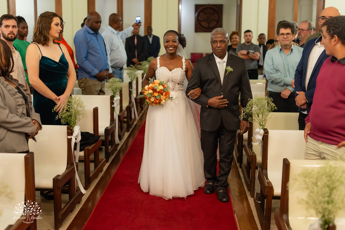 casamento- Márcia- Cristiano- cerimônia- amor- cumplicidade- união- Comunidade Evangélica Luterana Redenção- amigos- irmãos- entrada da noiva- memória- família- bênçãos- pastor- música- registros fotográficos  -Antonio Rocha Fotografias - Pelotas