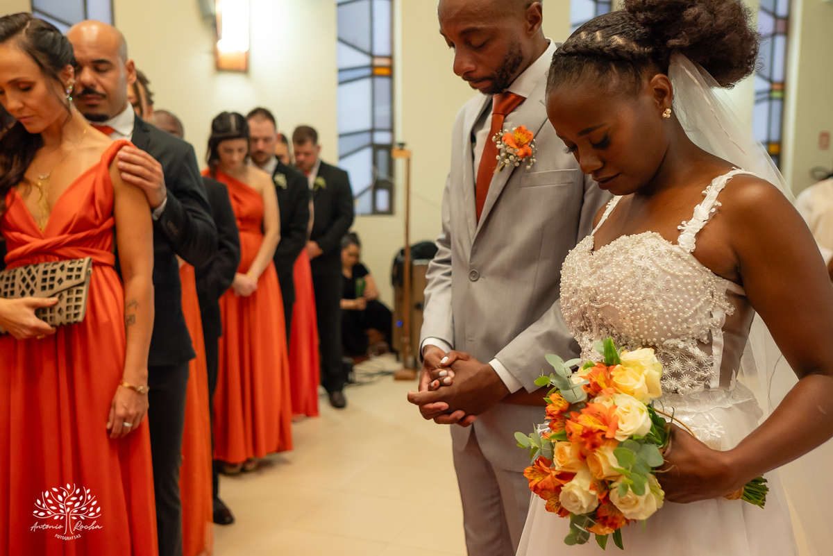 casamento- Márcia- Cristiano- cerimônia- amor- cumplicidade- união- Comunidade Evangélica Luterana Redenção- amigos- irmãos- entrada da noiva- memória- família- bênçãos- pastor- música- registros fotográficos  -Antonio Rocha Fotografias - Pelotas