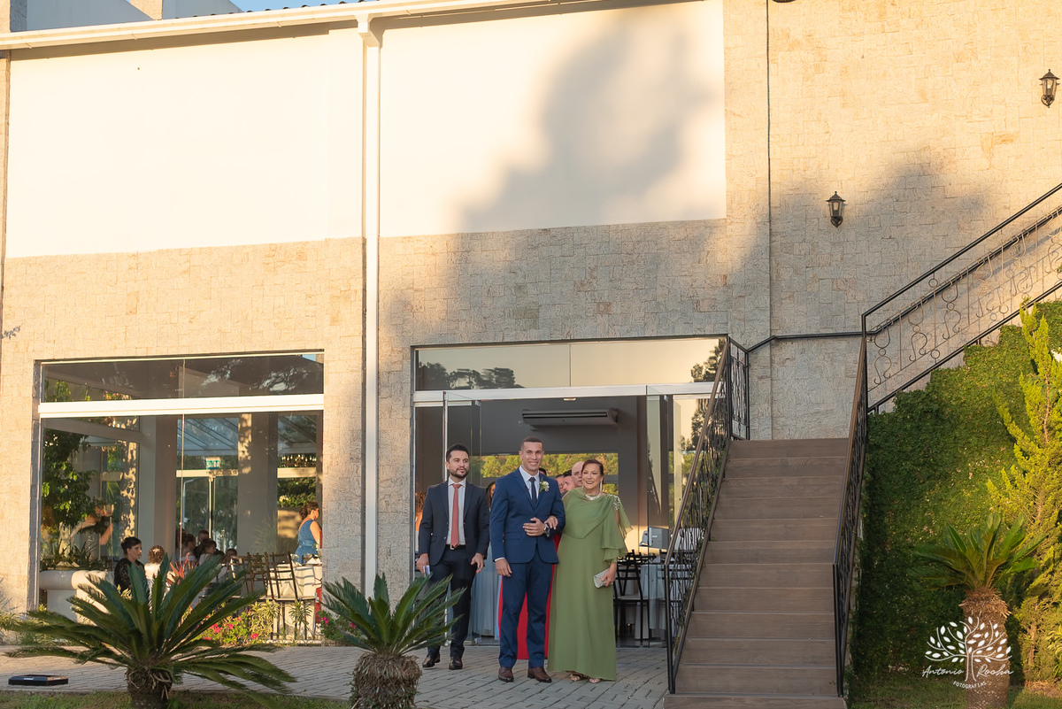 Mayara – Guilherme -Dia do Sim – Cerimônia - Chácara do Amanhecer – Família – Amigos –União – Padrinhos – Madrinhas – Daminhas -Buquê de marshmallow – Festa memorável – Antonio Rocha Fotografias - Pelotas