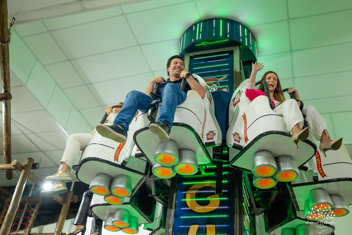 Martina-festa-6 anos-Pop Star-Barbie-Guitarras-Microfones-Animação-Banda-Show-Bolo-Criançaas-Diveersão-Tio Guigui-Família-Fotografia-Pelotas-Antonio Rocha Fotografias - Fotógrafo BarbudoMartina-festa-6 anos-Pop Star-Barbie-Guitarras-Microfones-Animação-Ba