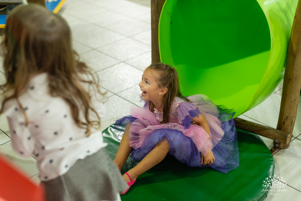 Martina-festa-6 anos-Pop Star-Barbie-Guitarras-Microfones-Animação-Banda-Show-Bolo-Criançaas-Diveersão-Tio Guigui-Família-Fotografia-Pelotas-Antonio Rocha Fotografias - Fotógrafo Barbudo