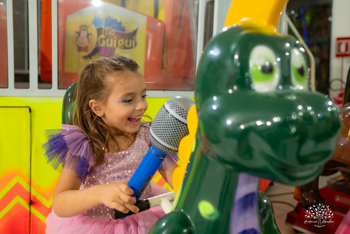 Martina-festa-6 anos-Pop Star-Barbie-Guitarras-Microfones-Animação-Banda-Show-Bolo-Criançaas-Diveersão-Tio Guigui-Família-Fotografia-Pelotas-Antonio Rocha Fotografias - Fotógrafo Barbudo