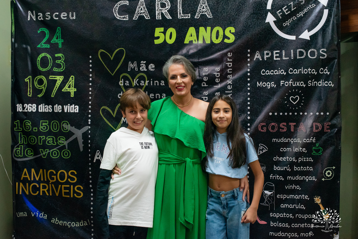 festa- 50 anos- Carla- amigos- familiares- cliques- carinho- homenagens- surpresa- renovação de votos- anel- energia- vitalidade- divertida- empolgante- dança-noite especial-cliques - Antonio Rocha Fotografias-Pelotas-Centro Português
