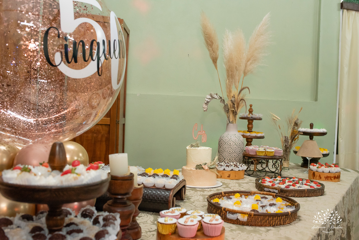 festa- 50 anos- Carla- amigos- familiares- cliques- carinho- homenagens- surpresa- renovação de votos- anel- energia- vitalidade- divertida- empolgante- dança-noite especial-cliques - Antonio Rocha Fotografias-Pelotas-Centro Português