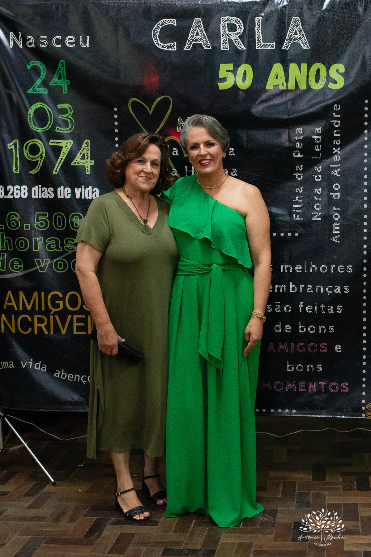 festa- 50 anos- Carla- amigos- familiares- cliques- carinho- homenagens- surpresa- renovação de votos- anel- energia- vitalidade- divertida- empolgante- dança-noite especial-cliques - Antonio Rocha Fotografias-Pelotas-Centro Português