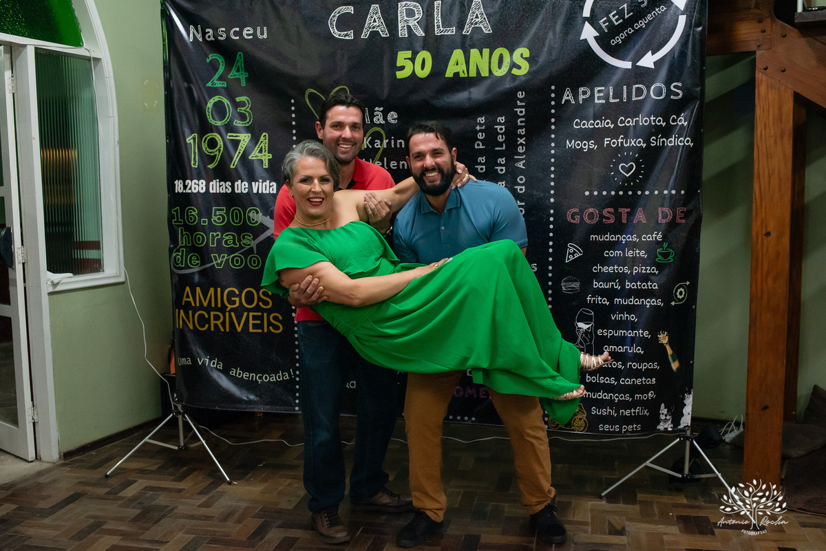 festa- 50 anos- Carla- amigos- familiares- cliques- carinho- homenagens- surpresa- renovação de votos- anel- energia- vitalidade- divertida- empolgante- dança-noite especial-cliques - Antonio Rocha Fotografias-Pelotas-Centro Português