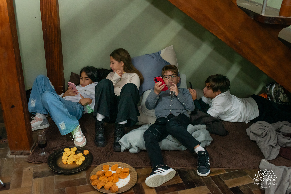 festa- 50 anos- Carla- amigos- familiares- cliques- carinho- homenagens- surpresa- renovação de votos- anel- energia- vitalidade- divertida- empolgante- dança-noite especial-cliques - Antonio Rocha Fotografias-Pelotas-Centro Português