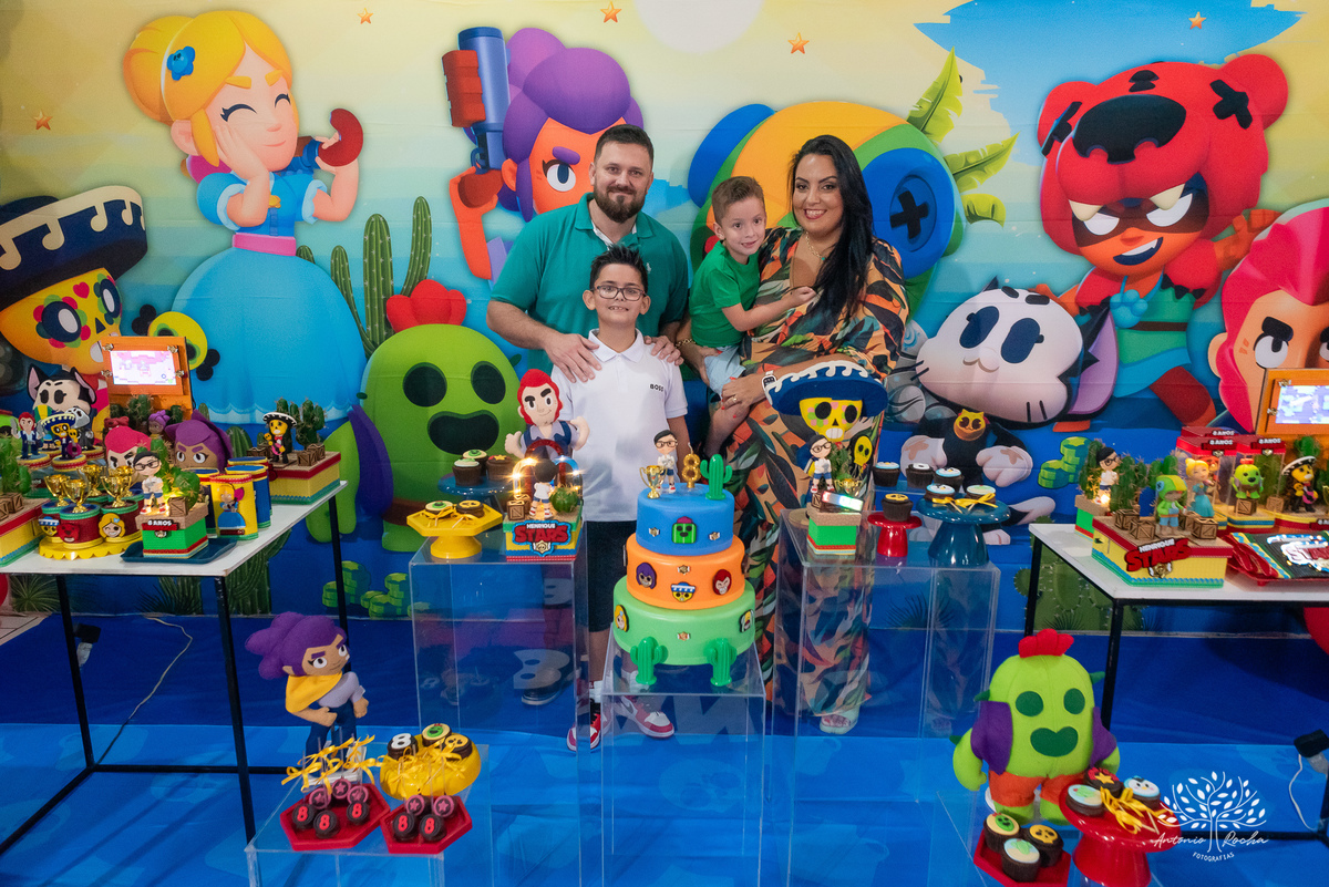 aniversário - Henrique - festa - preparada - carinho - detalhes - mãe - decoração - Brawl Stars - mesa - parabéns - diversão - Tio Tatá - brincadeiras - família - momentos especiais - confiança - cliques-Antonio Rocha Fotografias-Pelotas-Cliff Kids