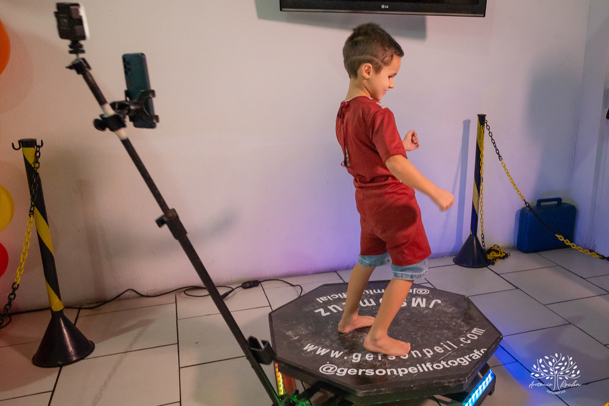 aniversário - Henrique - festa - preparada - carinho - detalhes - mãe - decoração - Brawl Stars - mesa - parabéns - diversão - Tio Tatá - brincadeiras - família - momentos especiais - confiança - cliques-Antonio Rocha Fotografias-Pelotas-Cliff Kids