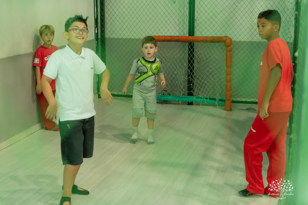 aniversário - Henrique - festa - preparada - carinho - detalhes - mãe - decoração - Brawl Stars - mesa - parabéns - diversão - Tio Tatá - brincadeiras - família - momentos especiais - confiança - cliques-Antonio Rocha Fotografias-Pelotas-Cliff Kids