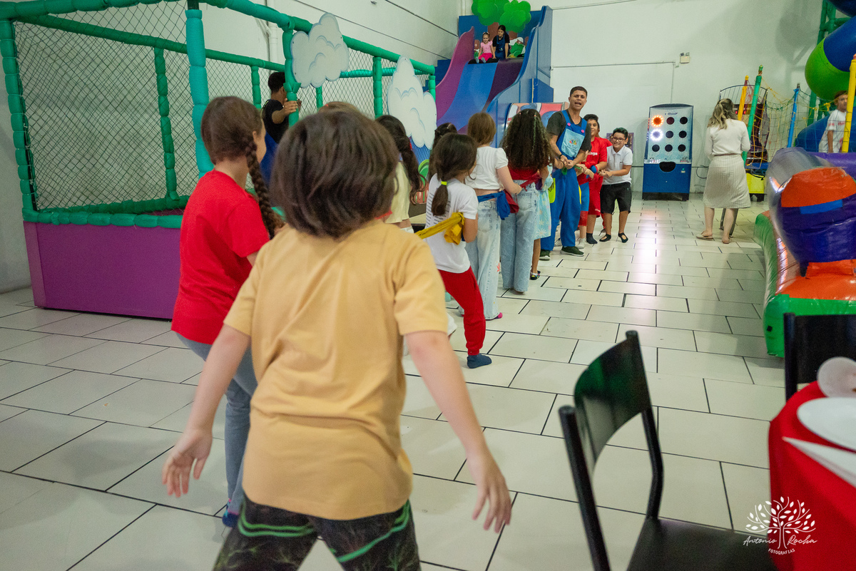 aniversário - Henrique - festa - preparada - carinho - detalhes - mãe - decoração - Brawl Stars - mesa - parabéns - diversão - Tio Tatá - brincadeiras - família - momentos especiais - confiança - cliques-Antonio Rocha Fotografias-Pelotas-Cliff Kids