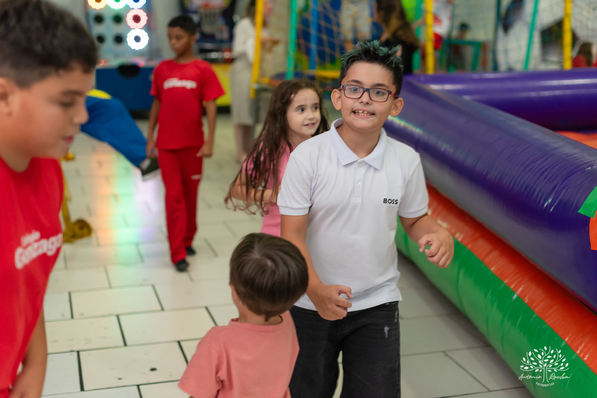 aniversário - Henrique - festa - preparada - carinho - detalhes - mãe - decoração - Brawl Stars - mesa - parabéns - diversão - Tio Tatá - brincadeiras - família - momentos especiais - confiança - cliques-Antonio Rocha Fotografias-Pelotas-Cliff Kids