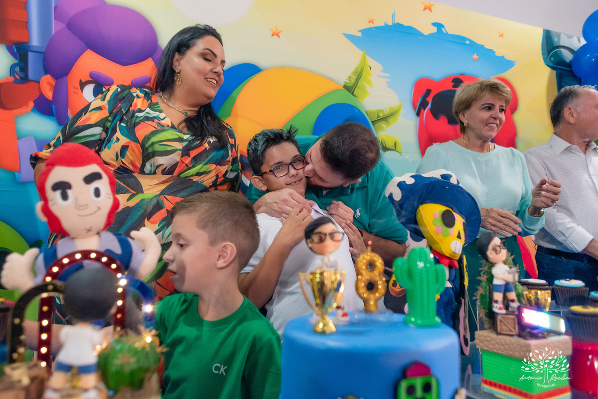 aniversário - Henrique - festa - preparada - carinho - detalhes - mãe - decoração - Brawl Stars - mesa - parabéns - diversão - Tio Tatá - brincadeiras - família - momentos especiais - confiança - cliques-Antonio Rocha Fotografias-Pelotas-Cliff Kids