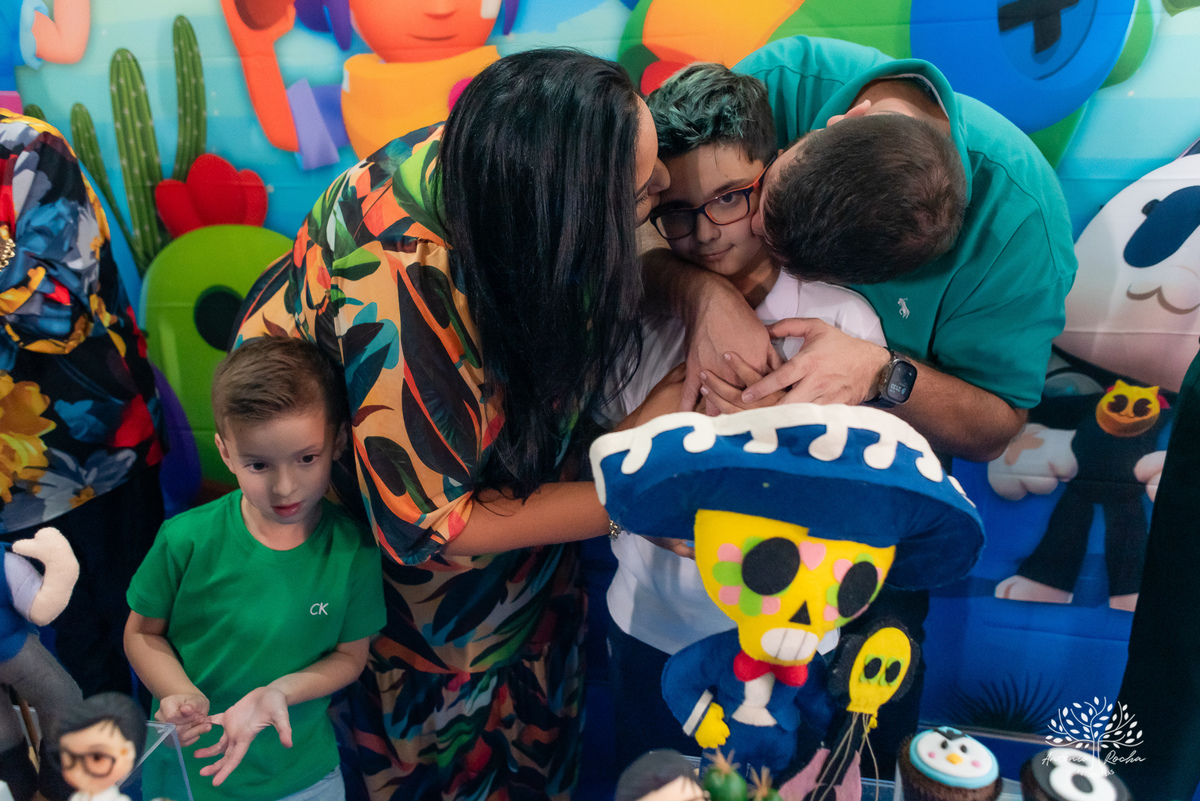 aniversário - Henrique - festa - preparada - carinho - detalhes - mãe - decoração - Brawl Stars - mesa - parabéns - diversão - Tio Tatá - brincadeiras - família - momentos especiais - confiança - cliques-Antonio Rocha Fotografias-Pelotas-Cliff Kids