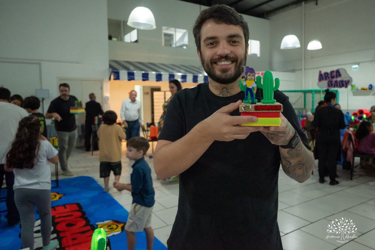 aniversário - Henrique - festa - preparada - carinho - detalhes - mãe - decoração - Brawl Stars - mesa - parabéns - diversão - Tio Tatá - brincadeiras - família - momentos especiais - confiança - cliques-Antonio Rocha Fotografias-Pelotas-Cliff Kids