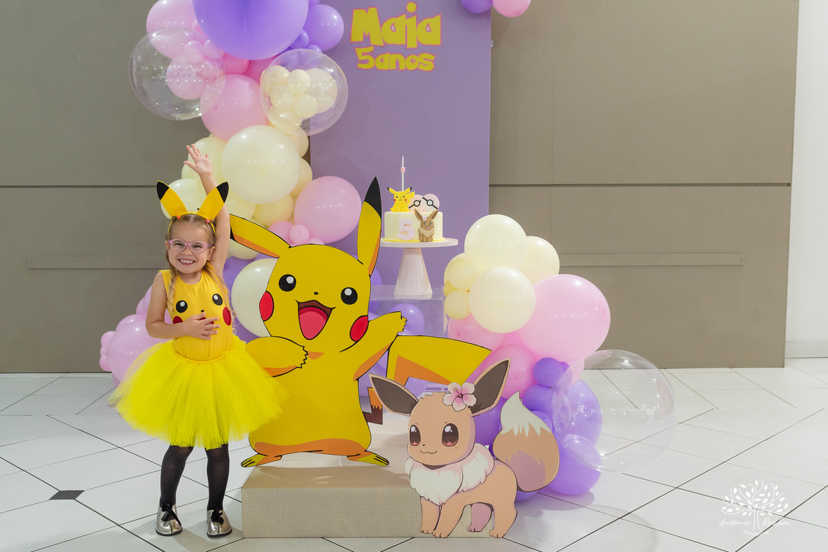 festa- 5 anos- Maia- Picachu- decoração- diversão- brinquedos- playground- tirolesa- amigos- surpresa- balas- guloseimas- Parabéns- apoio- carinho- crianças- pureza- autenticidade- família- cliques- alegria-Pelotas-Tio Guigui-Antonio Rocha Fotografias