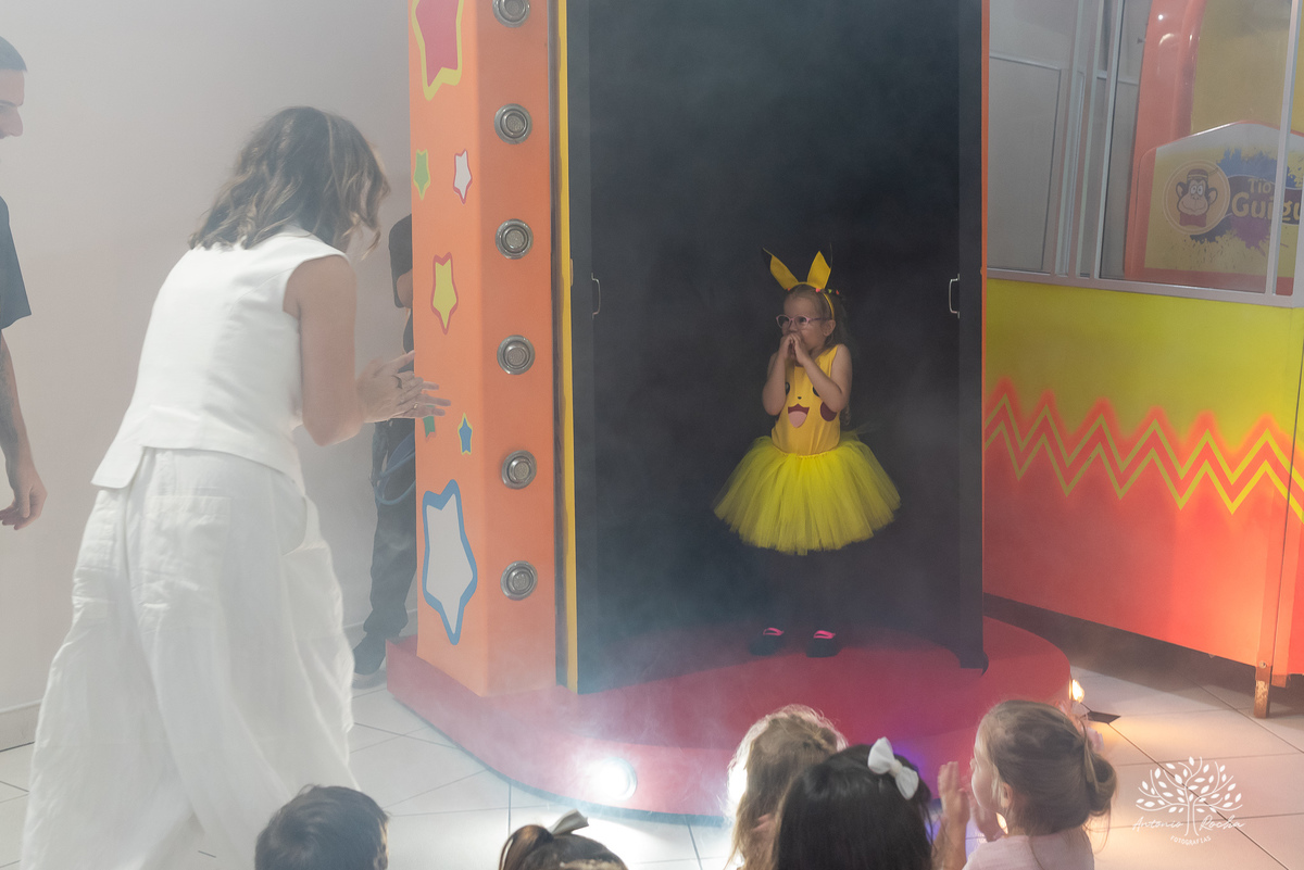 festa- 5 anos- Maia- Picachu- decoração- diversão- brinquedos- playground- tirolesa- amigos- surpresa- balas- guloseimas- Parabéns- apoio- carinho- crianças- pureza- autenticidade- família- cliques- alegria-Pelotas-Tio Guigui-Antonio Rocha Fotografias