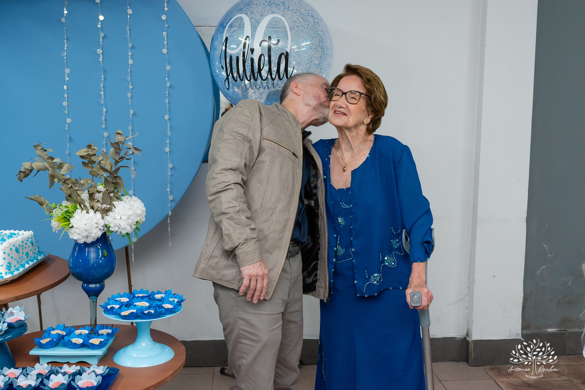 Julieta - Aniversário - 90 anos - Fotógrafa - Celebração - Amor - Família - Amigos - Memórias - Carinho - Chuva - Abraços - Momentos especiais - Gratidão - Confiança - Cliques -União - Antonio Rocha Fotografias-Pelotas-Restaurante-Pycadilhos