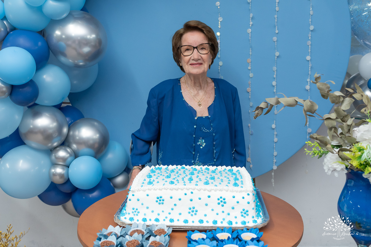 Julieta - Aniversário - 90 anos - Fotógrafa - Celebração - Amor - Família - Amigos - Memórias - Carinho - Chuva - Abraços - Momentos especiais - Gratidão - Confiança - Cliques -União - Antonio Rocha Fotografias-Pelotas-Restaurante-Pycadilhos