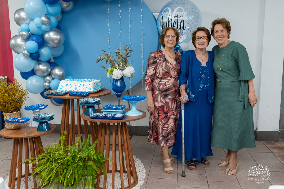 Julieta - Aniversário - 90 anos - Fotógrafa - Celebração - Amor - Família - Amigos - Memórias - Carinho - Chuva - Abraços - Momentos especiais - Gratidão - Confiança - Cliques -União - Antonio Rocha Fotografias-Pelotas-Restaurante-Pycadilhos