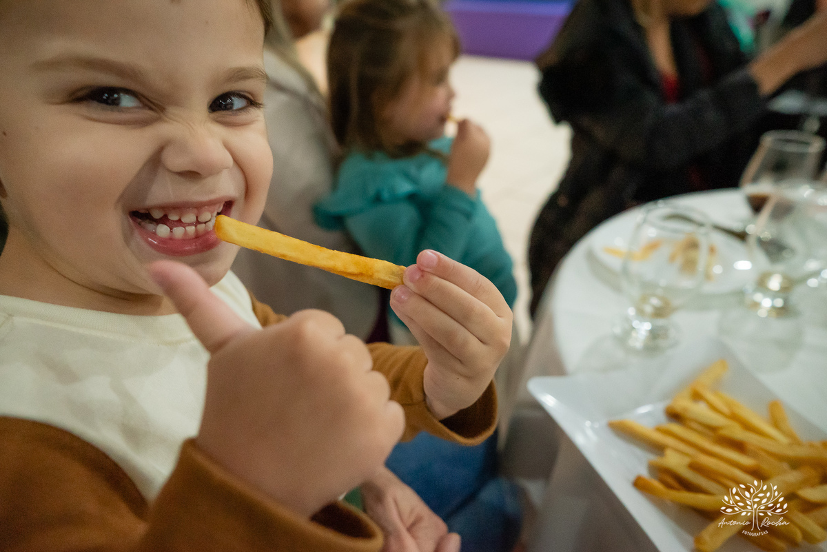 Gestação - Martim - Expectativa - Família - Andria - Guilherme - Alice - Francisco - Gustavo - Chá de bebê - Salão de festas - Cliff Kids -Decoração - Carinho - Amor - Abraços -Aniversários – Celebrar-Memórias-Bênçãos-Antonio Rocha Fotografias-Pelotas
