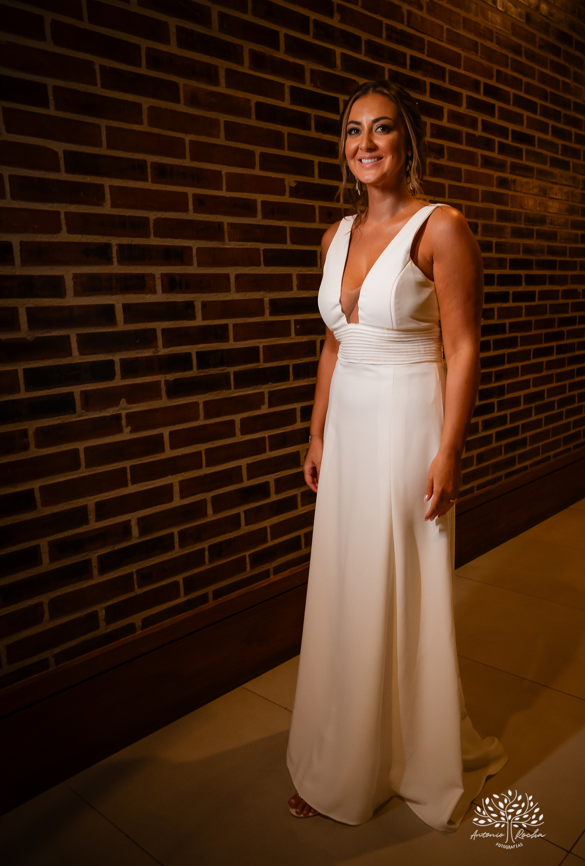 casamento - Camila e Lucas - cerimônia - igreja - avô da noiva - emocionante - chuva - ensaio fotográfico - amor - conexão - recepção - convidados - pista de dança - festa animada - família - amigos - alegria - Antonio Rocha Fotografias-Pelotas