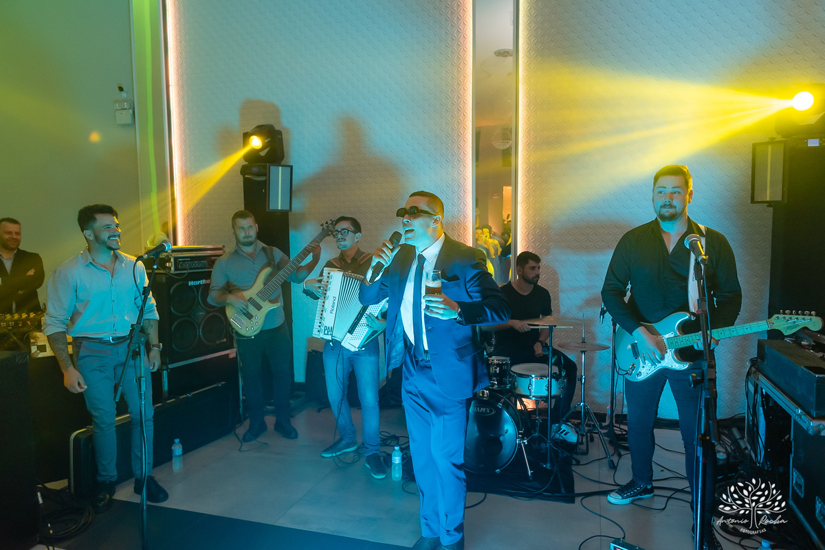 festa - Mayara - Guilherme -  adultos - crianças - pista de dança - animação - brincadeiras - alegria - amigos - familiares - cerimônia - Chácara do Amanhecer - amor - preparativos - gratidão - casal - fotógrafo - Pelotas-Antonio Rocha Fotografias