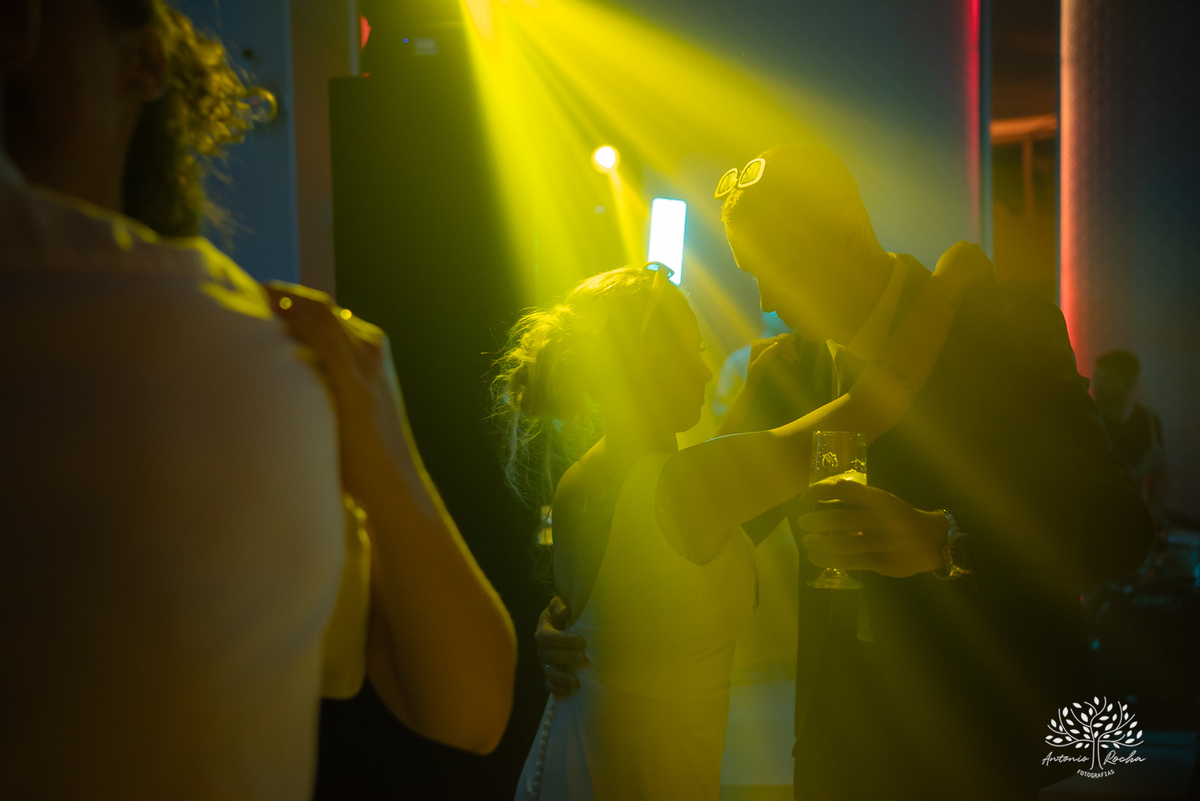 festa - Mayara - Guilherme -  adultos - crianças - pista de dança - animação - brincadeiras - alegria - amigos - familiares - cerimônia - Chácara do Amanhecer - amor - preparativos - gratidão - casal - fotógrafo - Pelotas-Antonio Rocha Fotografias