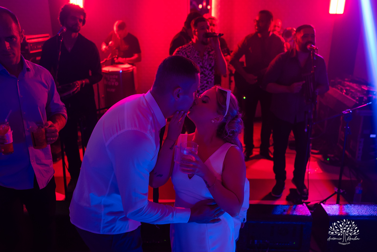 festa - Mayara - Guilherme -  adultos - crianças - pista de dança - animação - brincadeiras - alegria - amigos - familiares - cerimônia - Chácara do Amanhecer - amor - preparativos - gratidão - casal - fotógrafo - Pelotas-Antonio Rocha Fotografias