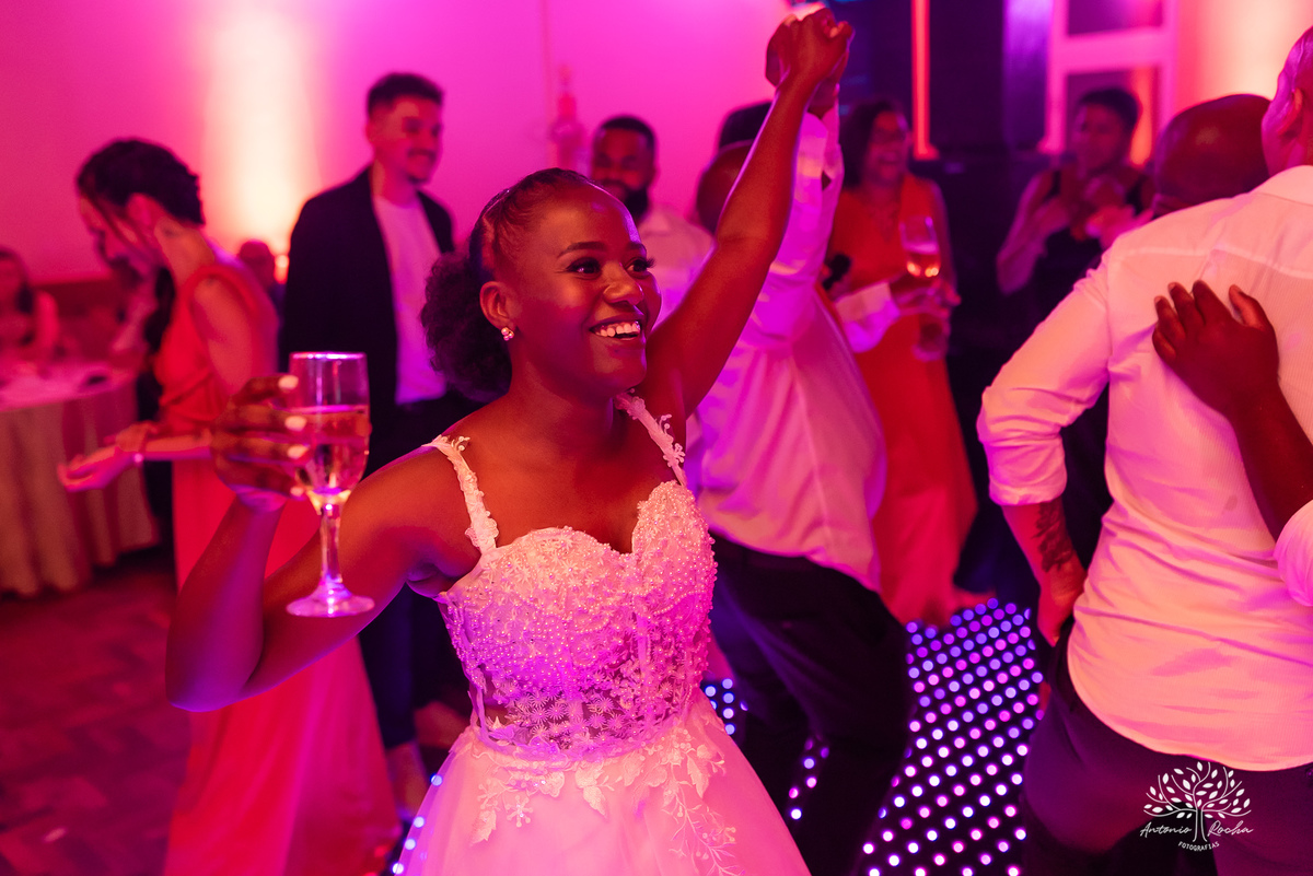 casamento- Márcia- Cristiano- cerimônia- amor- cumplicidade- união- Comunidade Evangélica Luterana Redenção- amigos- irmãos- festa- Pagode em Dose Dupla-família- G2 Eventos-música- registros fotográficos  -Antonio Rocha Fotografias – Pelotas-