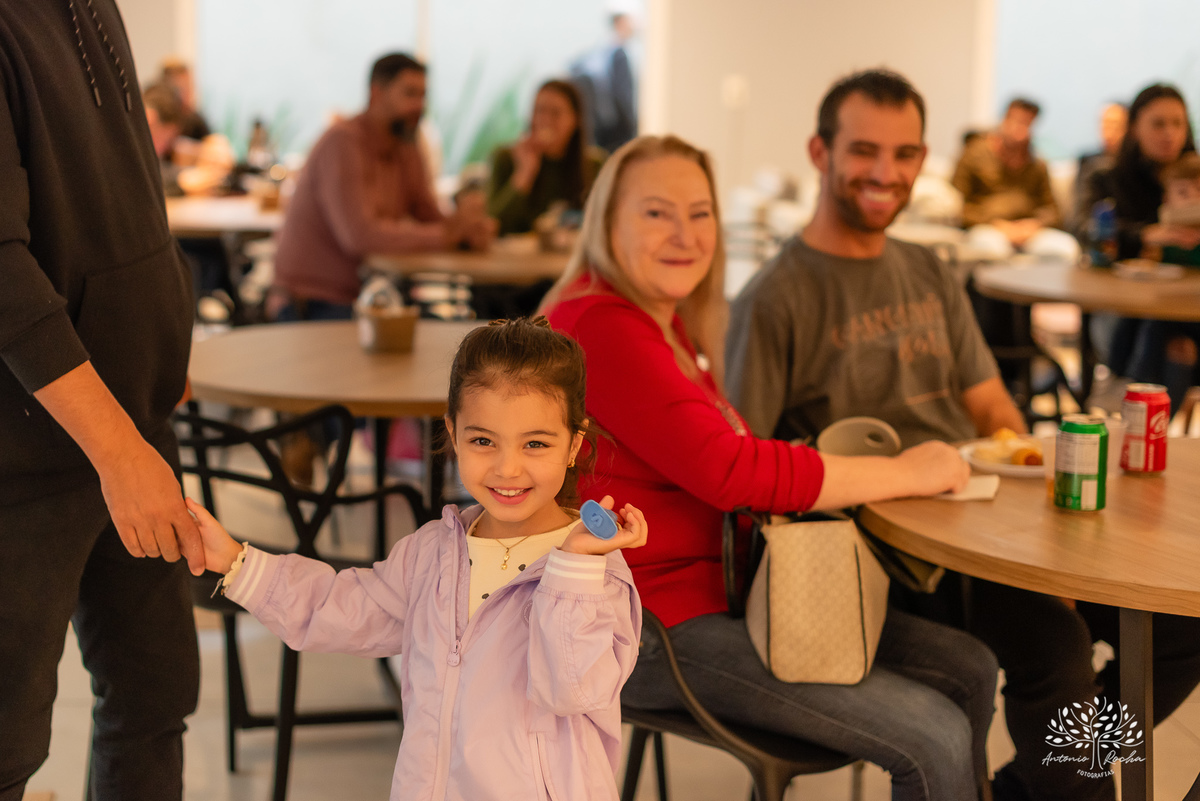 chá de bebê-Arthur-Marci-Patrick-energia contagiante – amigos-familiares - celebração - chegada do bebê - carinhos - risadas - tarde divertida-chuva - calor humano - cliques - emoção - felicidade - registro fotográfico - Antonio Rocha Fotografias-Pelotas